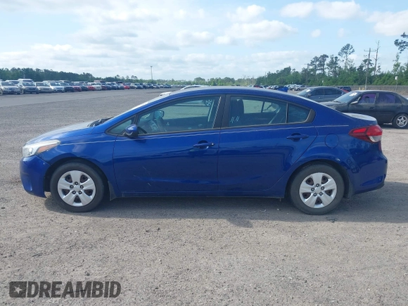 2018 Kia Forte LX with VIN 3KPFK4A71JE226693, listed as a IAAI auction lot 42094700 with 140,906 mi miles. Bid and sale history available at carsss.com. Image 14.