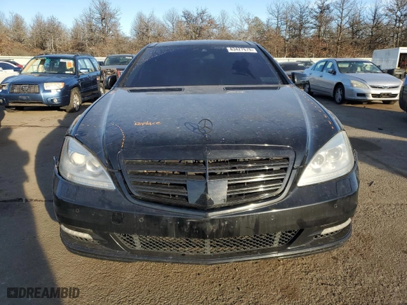 2011 Mercedes-Benz S-Class S 550 with VIN WDDNG8GB4BA368949, listed as a Copart auction lot 43427675 with 85,136 mi miles and Salvage Title. Bid and sale history available at carsss.com. Image 5.