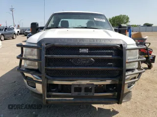 2015 Ford F-250 XLT with VIN 1FT7X2B64FEC27503, listed as a Copart auction lot 60558045 with 193,707 mi miles and Salvage title. Bid and sale history available at DreamBid. Image 5.