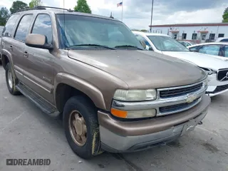 2003 Chevrolet Tahoe Z71 with VIN 1GNEK13Z43R155495, listed as a IAAI auction lot 42029728 with 393,493 mi miles. Bid and sale history available at carsss.com. Image 1.