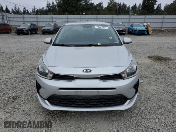 2021 Kia Rio LX with VIN 3KPA24AD7ME395704, listed as a Copart auction lot 70481794 with 0 mi miles and Salvage Title. Bid and sale history available at carsss.com. Image 5.