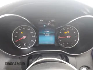 2019 Mercedes-Benz C 300 z VIN 55SWF8DB3KU317826, wystawiony jako Copart lot #58099425 z przebiegiem 104 303 mil mil oraz Szkoda całkowita • Salvage title. Historia ofert i sprzedaży dostępna na DreamBid. Obrazek 9.