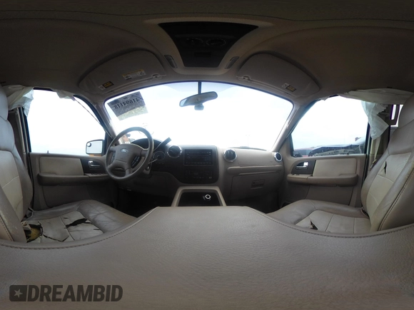 2005 Ford Expedition Eddie Bauer с VIN 1FMFU17585LA25879, выставлен на аукционе IAAI как лот 41694118 с пробегом 196 715 миль миль и . История ставок и продаж доступна на DreamBid. Изображение 18.