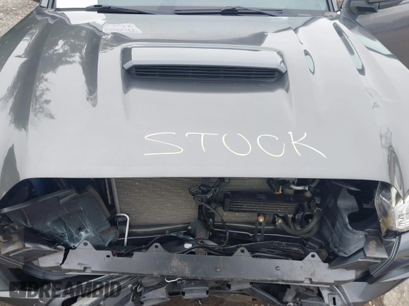 2017 Toyota Tacoma SR5 with VIN 3TMCZ5ANXHM089093, listed as a IAAI auction lot 42513711 with 86,022 mi miles and . Bid and sale history available at DreamBid. Image 10.