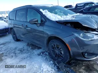 2020 Chrysler Pacifica Launch Edition z VIN 2C4RC3BG4LR270899, wystawiony jako Copart lot #45715205 z przebiegiem 71 409 mil mil oraz Nie do naprawy. Historia ofert i sprzedaży dostępna na DreamBid. Obrazek 11.