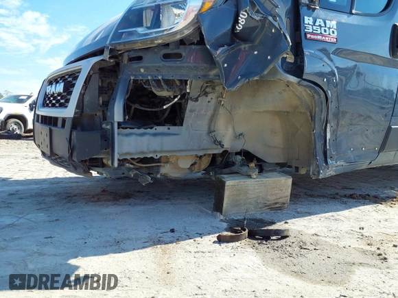2022 Ram ProMaster Cargo with VIN 3C6MRVJG6NE116762, listed as a IAAI auction lot 40549769 with 77,027 mi miles and . Bid and sale history available at DreamBid. Image 6.