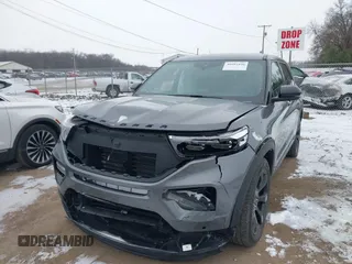 2021 Ford Explorer ST with VIN 1FM5K8GC5MGB49592, listed as a IAAI auction lot 40982496 with 26,787 mi miles. Bid and sale history available at carsss.com. Image 2.