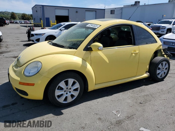 2009 Volkswagen Beetle S с VIN 3VWRG31C59M506895, выставлен на аукционе Copart как лот 52944605 с пробегом 56 834 миль миль и Списание • Salvage title. История ставок и продаж доступна на DreamBid. Изображение 1.