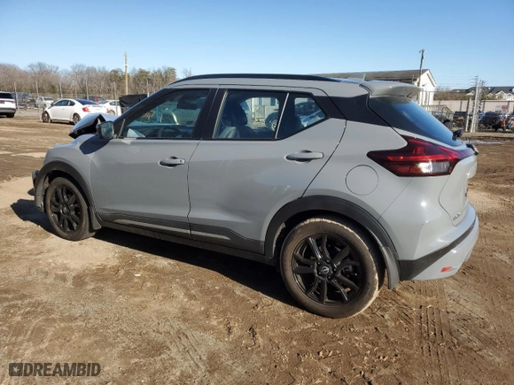 2022 Nissan Kicks SR with VIN 3N1CP5DV4NL489396, listed as a Copart auction lot 45162275 with 34,968 mi miles and Salvage Title. Bid and sale history available at carsss.com. Image 2.