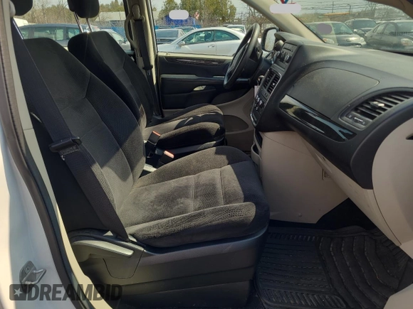 2014 Dodge Grand Caravan American Value with VIN 2C4RDGBGXER413961, listed as a Copart auction lot 54748405 with 146,589 mi miles and Clean Title. Bid and sale history available at DreamBid. Image 5.