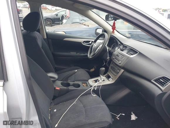 2014 Nissan Sentra SV with VIN 3N1AB7AP4EY214346, listed as a IAAI auction lot 41693741 with 88,900 mi miles. Bid and sale history available at carsss.com. Image 5.