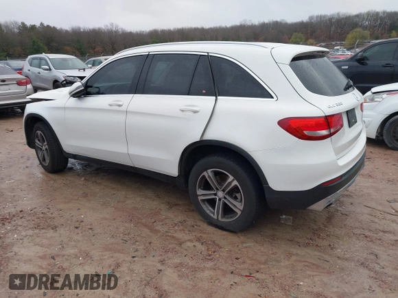 2017 Mercedes-Benz GLC 300 z VIN WDC0G4JB9HF186711, wystawiony jako IAAI lot #40883506 z przebiegiem 117 683 mil mil oraz . Historia ofert i sprzedaży dostępna na DreamBid. Obrazek 3.