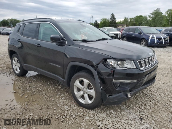 2018 Jeep Compass Latitude with VIN 3C4NJDBB1JT303897, listed as a Copart auction lot 57625015 with Not provided miles and Salvage title. Bid and sale history available at DreamBid. Image 4.