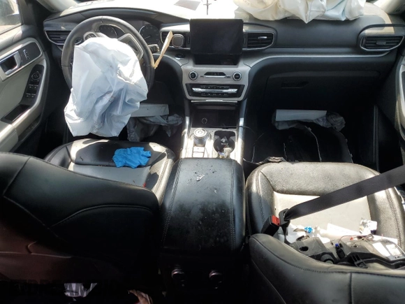 2023 Ford Explorer XLT with VIN 1FMSK8DH3PGB32460, listed as a Copart auction lot 61138545 with 49,434 mi miles and Salvage title. Bid and sale history available at DreamBid. Image 8.