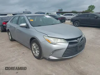 2015 Toyota Camry XLE z VIN 4T4BF1FK3FR481404, wystawiony jako IAAI lot #42131671 z przebiegiem 108 408 mil mil oraz . Historia ofert i sprzedaży dostępna na DreamBid. Obrazek 1.