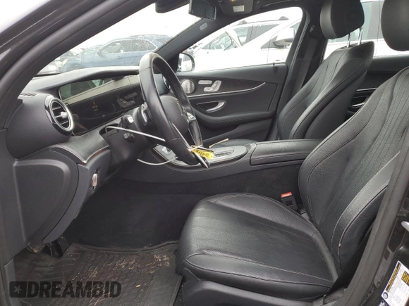 2022 Mercedes-Benz E 350 z VIN W1KZF8EB3NB064923, wystawiony jako Copart lot #81401684 z przebiegiem 41 695 mil mil oraz Szkoda całkowita • Salvage title. Historia ofert i sprzedaży dostępna na DreamBid. Obrazek 7.