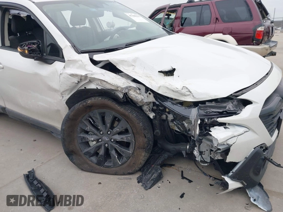 2024 Subaru Outback Onyx XT with VIN 4S4BTGLD7R3288954, listed as a IAAI auction lot 41386232 with 8,313 mi miles and . Bid and sale history available at DreamBid. Image 6.