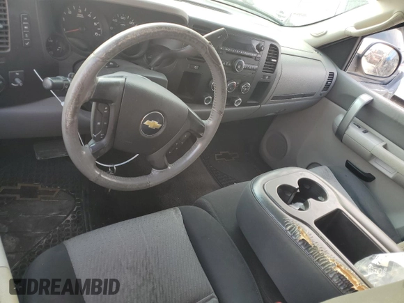 2007 Chevrolet Silverado 1500 with VIN 1GCEC14J97Z630935, listed as a Copart auction lot 66402364 with 144,685 mi miles and Salvage Title. Bid and sale history available at DreamBid. Image 8.
