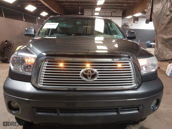 2013 Toyota Tundra 4WD Truck LTD with VIN 5TFHY5F11DX299049, listed as a IAAI auction lot 41468609 with NaN miles. Bid and sale history available at carsss.com. Image 13.