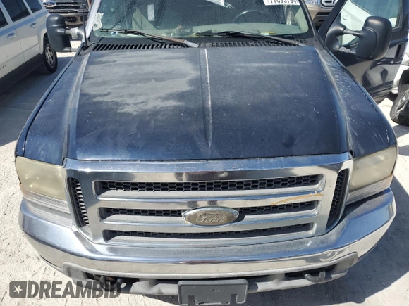 2001 Ford Super Duty F-250 XL with VIN 1FTNX20F11EB96715, listed as a Copart auction lot 77095794 with 300,896 mi miles and Non Repairable. Bid and sale history available at carsss.com. Image 11.
