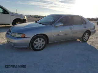 2001 Nissan Altima GXE with VIN 1N4DL01D21C165046, listed as a Copart auction lot 81757714 with 138,396 mi miles and Salvage Title. Bid and sale history available at carsss.com. Image 1.