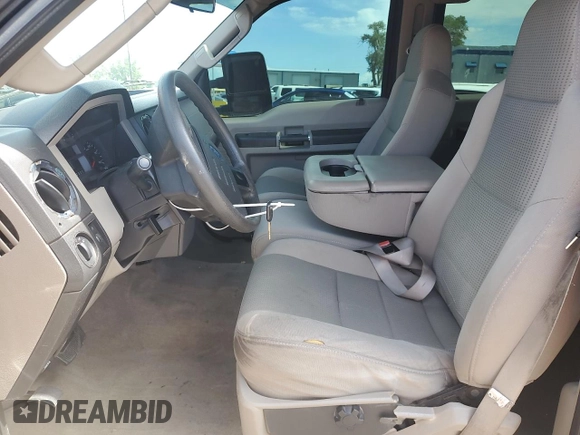 2008 Ford F-250 XL with VIN 1FTSW21R18EB49340, listed as a Copart auction lot 62421085 with 144,296 mi miles and Salvage title. Bid and sale history available at DreamBid. Image 7.