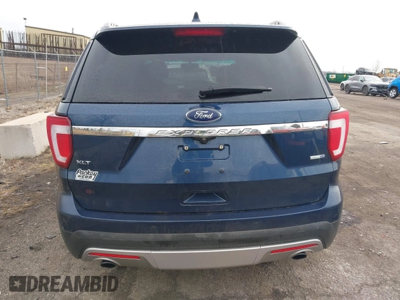2016 Ford Explorer XLT with VIN 1FM5K8DH7GGB10927, listed as a IAAI auction lot 41695575 with 140,980 mi miles. Bid and sale history available at carsss.com. Image 16.