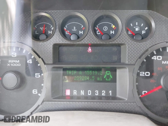 2008 Ford F-350 with VIN 1FDSF30518EB85528, listed as a IAAI auction lot 42470231 with 209,284 mi miles and . Bid and sale history available at DreamBid. Image 7.