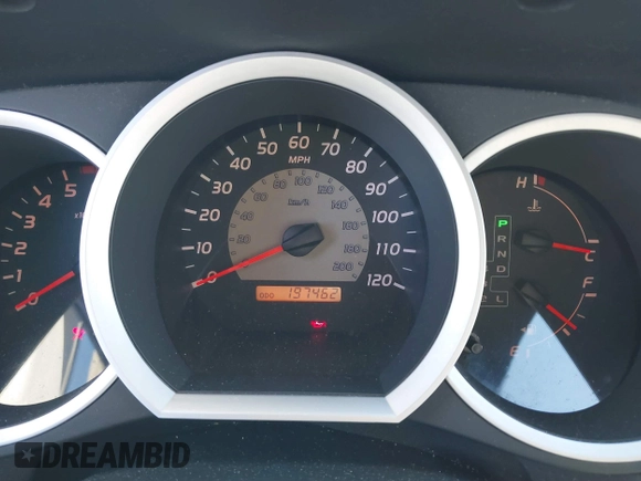 2006 Toyota Tacoma with VIN 5TEUU42N26Z245168, listed as a IAAI auction lot 41477409 with 197,462 mi miles. Bid and sale history available at carsss.com. Image 7.