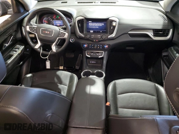2024 GMC Terrain SLT z VIN 3GKALVEGXRL338721, wystawiony jako Copart lot #65762185 z przebiegiem 28 102 mil mil oraz Czysty tytuł • Clean title. Historia ofert i sprzedaży dostępna na DreamBid. Obrazek 8.