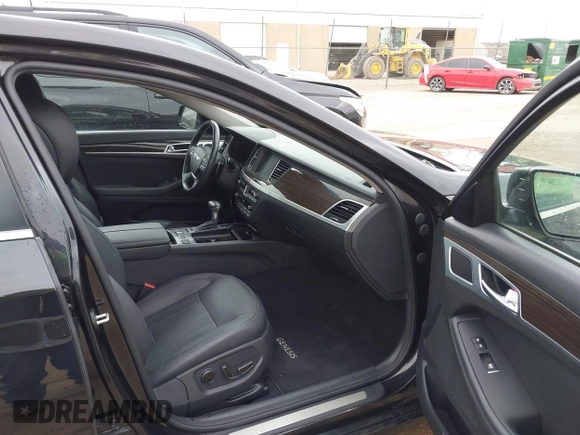 2019 Genesis G80 3.8L with VIN KMHGN4JE3KU286631, listed as a IAAI auction lot 41796968 with 25,230 mi miles and . Bid and sale history available at DreamBid. Image 5.