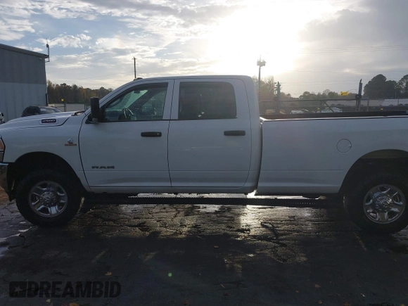 2021 Ram 2500 Tradesman with VIN 3C6UR5HL0MG648241, listed as a IAAI auction lot 40782479 with 57,033 mi miles and . Bid and sale history available at DreamBid. Image 14.