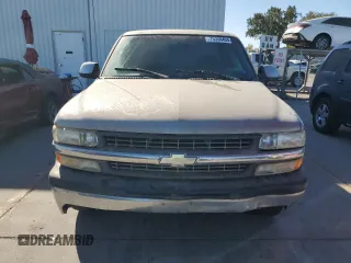 2000 Chevrolet Silverado 1500 LS with VIN 2GCEC19T0Y1101958, listed as a Copart auction lot 75358404 with Not Provided miles and Clean Title. Bid and sale history available at carsss.com. Image 5.