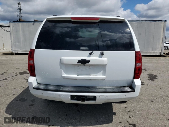 2007 Chevrolet Suburban LT with VIN 1GNFK16307J233500, listed as a Copart auction lot 51330425 with 197,721 mi miles and Clean Title. Bid and sale history available at DreamBid. Image 6.