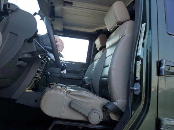 2008 Jeep Wrangler Unlimited Sahara with VIN 1J4GA59198L566019, listed as a Copart auction lot 53975965 with 184,612 mi miles and Salvage Title. Bid and sale history available at carsss.com. Image 7.