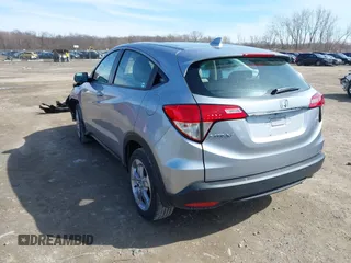 2022 Honda HR-V LX with VIN 3CZRU6H32NM736398, listed as a IAAI auction lot 41859975 with 17,573 mi miles. Bid and sale history available at carsss.com. Image 3.