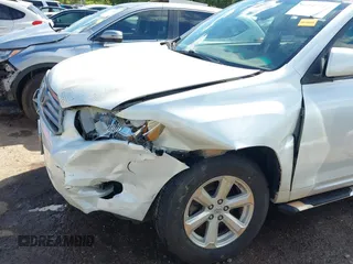 2008 Toyota Highlander z VIN JTEDS41A482011153, wystawiony jako IAAI lot #42147317 z przebiegiem 121 189 mil mil oraz . Historia ofert i sprzedaży dostępna na DreamBid. Obrazek 6.
