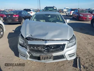 2012 Mercedes-Benz CLS 550 с VIN WDDLJ7DB2CA016431, выставлен на аукционе IAAI как лот 40961925 с пробегом 121 719 миль миль и . История ставок и продаж доступна на DreamBid. Изображение 12.