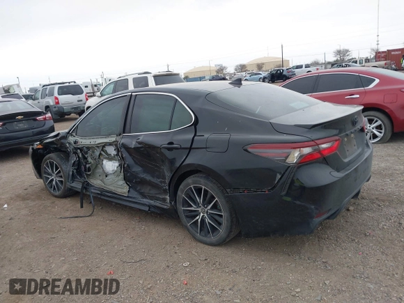 2022 Toyota Camry SE with VIN 4T1G11AK8NU660011, listed as a IAAI auction lot 41562164 with Not Provided miles. Bid and sale history available at carsss.com. Image 14.