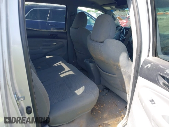 2009 Toyota Tacoma with VIN 3TMLU42N19M034332, listed as a IAAI auction lot 42157119 with 195,272 mi miles and . Bid and sale history available at DreamBid. Image 8.