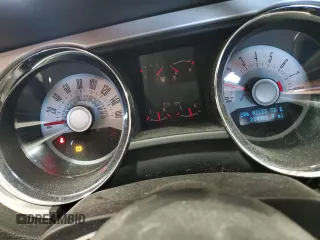 2011 Ford Mustang V6 z VIN 1ZVBP8AM7B5144930, wystawiony jako Copart lot #59091965 z przebiegiem 224 980 mil mil oraz Czysty tytuł • Clean title. Historia ofert i sprzedaży dostępna na DreamBid. Obrazek 9.