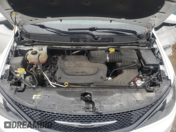 2021 Chrysler Voyager L z VIN 2C4RC1AG2MR529140, wystawiony jako Copart lot #41562305 z przebiegiem 252 010 mil mil oraz Szkoda całkowita • Salvage title. Historia ofert i sprzedaży dostępna na DreamBid. Obrazek 13.