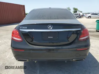 2019 Mercedes-Benz E 300 z VIN WDDZF4JB0KA562691, wystawiony jako Copart lot #56961235 z przebiegiem 84 666 mil mil oraz Nie do naprawy • Non repairable. Historia ofert i sprzedaży dostępna na DreamBid. Obrazek 6.