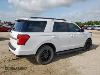2024 Ford Expedition XLT с VIN 1FMJU1H8XREA21264, выставлен на аукционе Copart как лот 58813655 с пробегом 23 037 миль миль и Списание • Salvage title. История ставок и продаж доступна на DreamBid. Изображение 3.