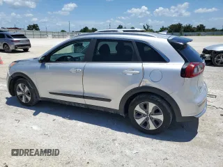2017 Kia Niro LX with VIN KNDCB3LC8H5091046, listed as a Copart auction lot 63559304 with 79,530 mi miles and Salvage Title. Bid and sale history available at carsss.com. Image 2.