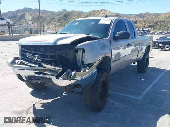 2009 GMC Sierra 1500 SLE z VIN 1GTEK29019Z262746, wystawiony jako IAAI lot #42262860 z przebiegiem 224 892 mil mil oraz . Historia ofert i sprzedaży dostępna na DreamBid. Obrazek 2.