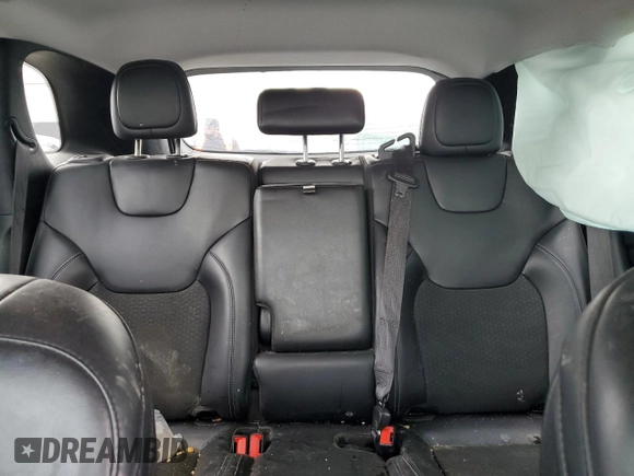 2020 Jeep Cherokee Latitude Plus with VIN 1C4PJLLB2LD528551, listed as a Copart auction lot 53190595 with 89,188 mi miles and Salvage title. Bid and sale history available at DreamBid. Image 10.
