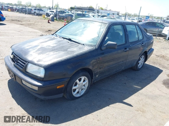 1998 Volkswagen Jetta с VIN 3VWSB81H9WM116760, выставлен на аукционе IAAI как лот 41919493 с пробегом 262 461 миль миль и . История ставок и продаж доступна на DreamBid. Изображение 2.