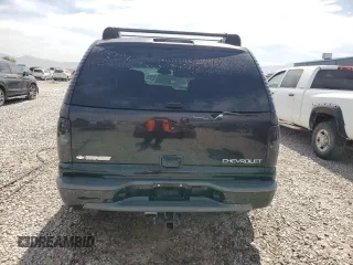 2005 Chevrolet Tahoe LT with VIN 1GNEK13T35R257272, listed as a Copart auction lot 61173025 with 145,933 mi miles and Salvage title. Bid and sale history available at DreamBid. Image 6.