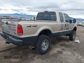 1999 Ford Super Duty F-250 XL with VIN 1FTNX21F1XED40173, listed as a IAAI auction lot 41712778 with 166,586 mi miles. Bid and sale history available at carsss.com. Image 4.